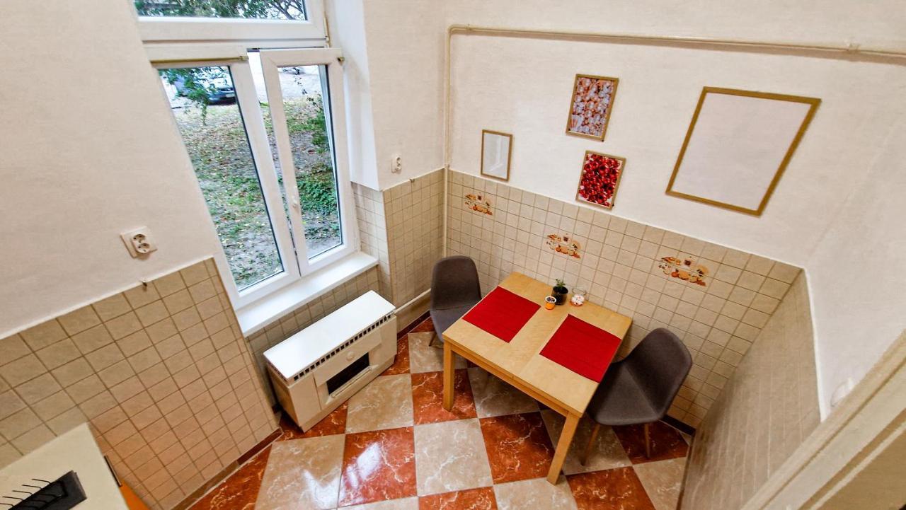 Apartament Pearl Apartman Győr Zewnętrze zdjęcie